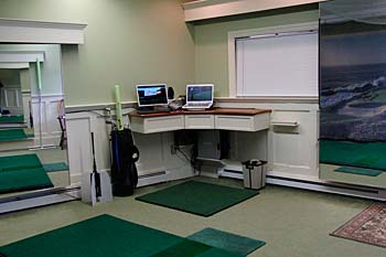 Indoor golf studio